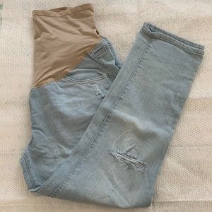Old Navy maternity above-ankle jeans